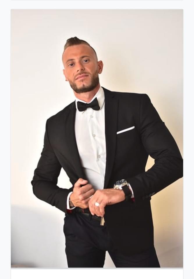 Enzo chippendale costume cabaret nœud papillon Marseille